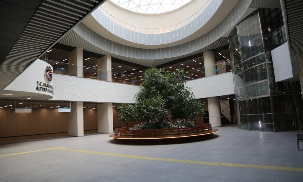 Şehirlerin Yeraltı Atardamarları: Ulaşım Ekosisteminde Metronun Vazgeçilmez Gücü